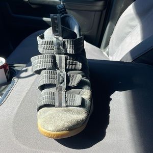 Nike Lebron 11 soldiers